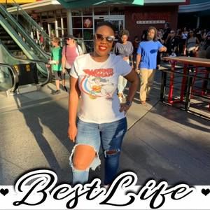 Meet your Posher, Janelle